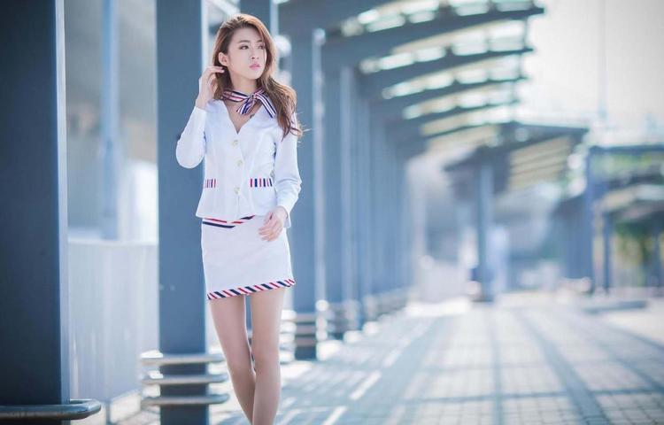 戏剧与现实的对比